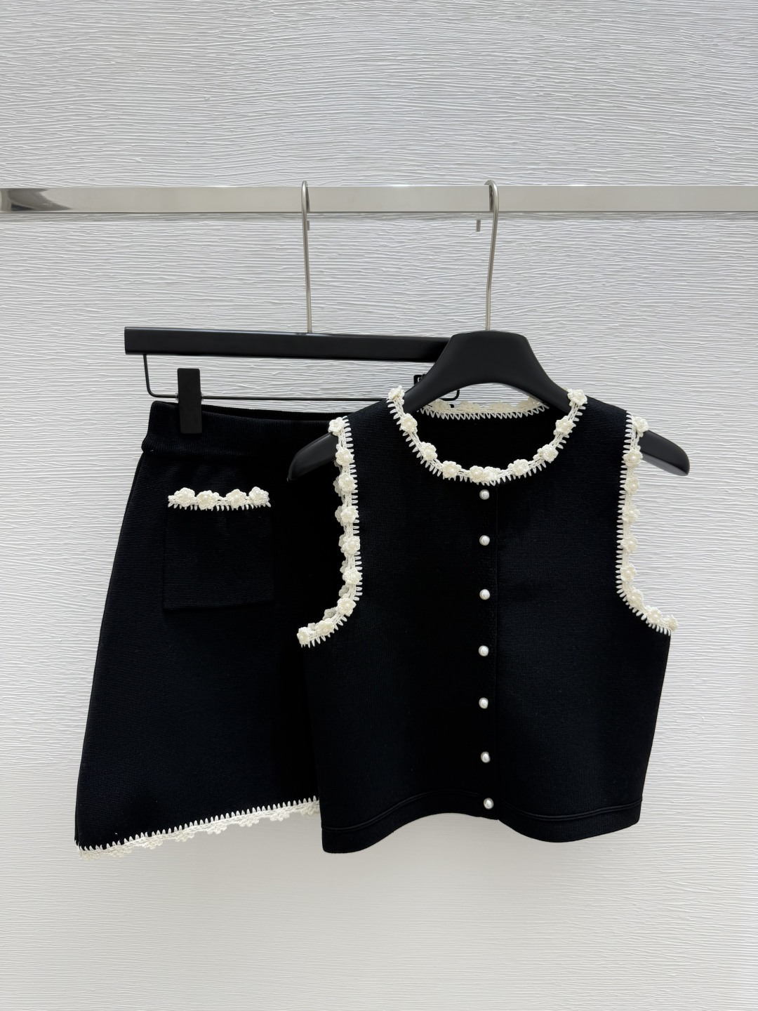 NO:329191,Sandro Home Early Spring New Style Floral Round Neck Knit Set Color Black Size 36.38.40, Alexander Wang19860909Sandro家  早春新款 花形圆领针织套装 颜色黑色 尺码36.38.40,,alexander wang,Women's clothing