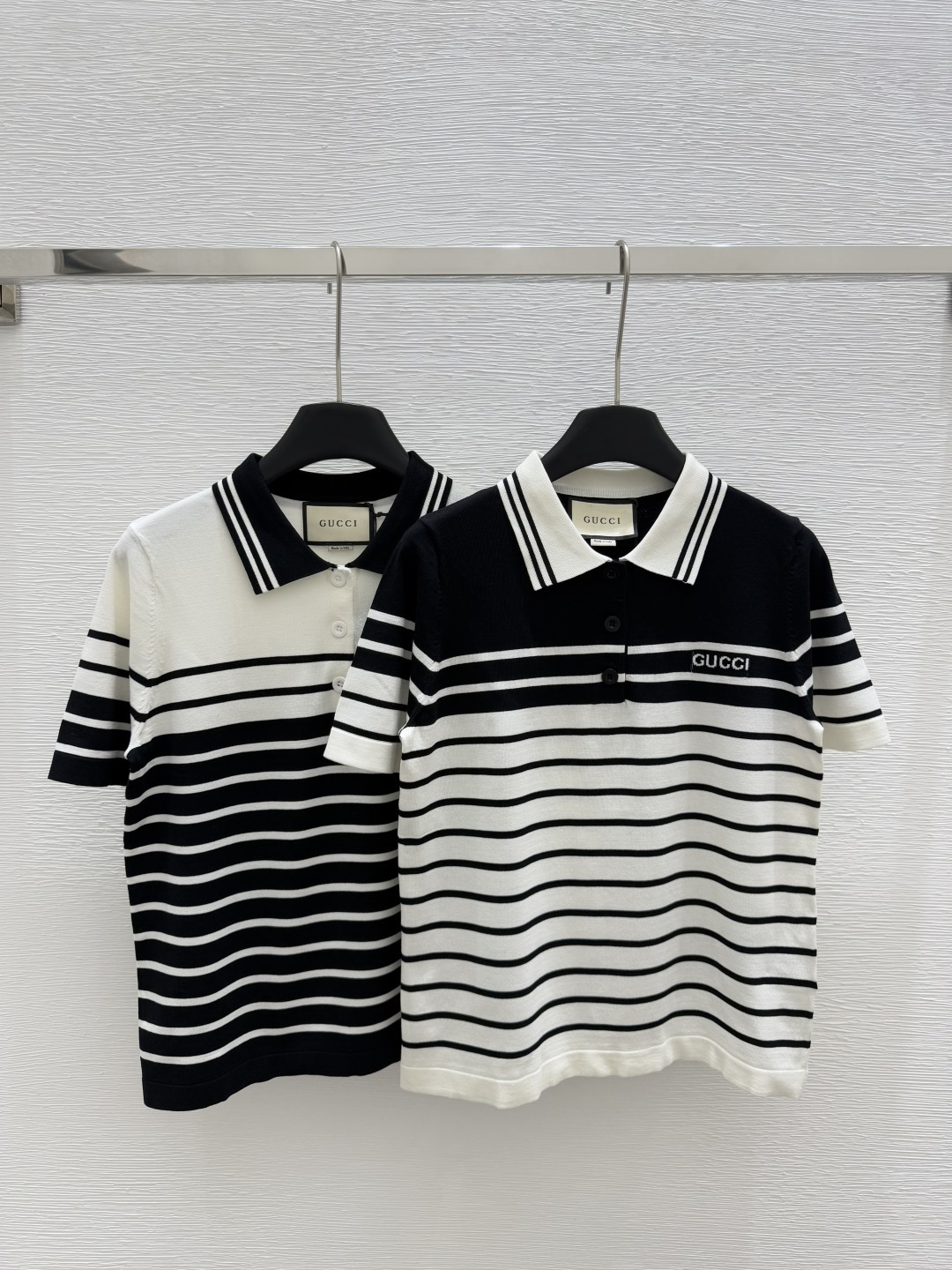 NO:329219,G Home Early Spring New Lapel Contrast Stripe Knitted Short Sleeve Color White Black Size 36.38.40, gucci, T-shirt, alexander wang19860909G家  早春新款 翻领撞色条纹针织短袖 颜色白色 黑色 尺码36.38.40,,gucci,T-shirt,alexander wang,Women's clothing