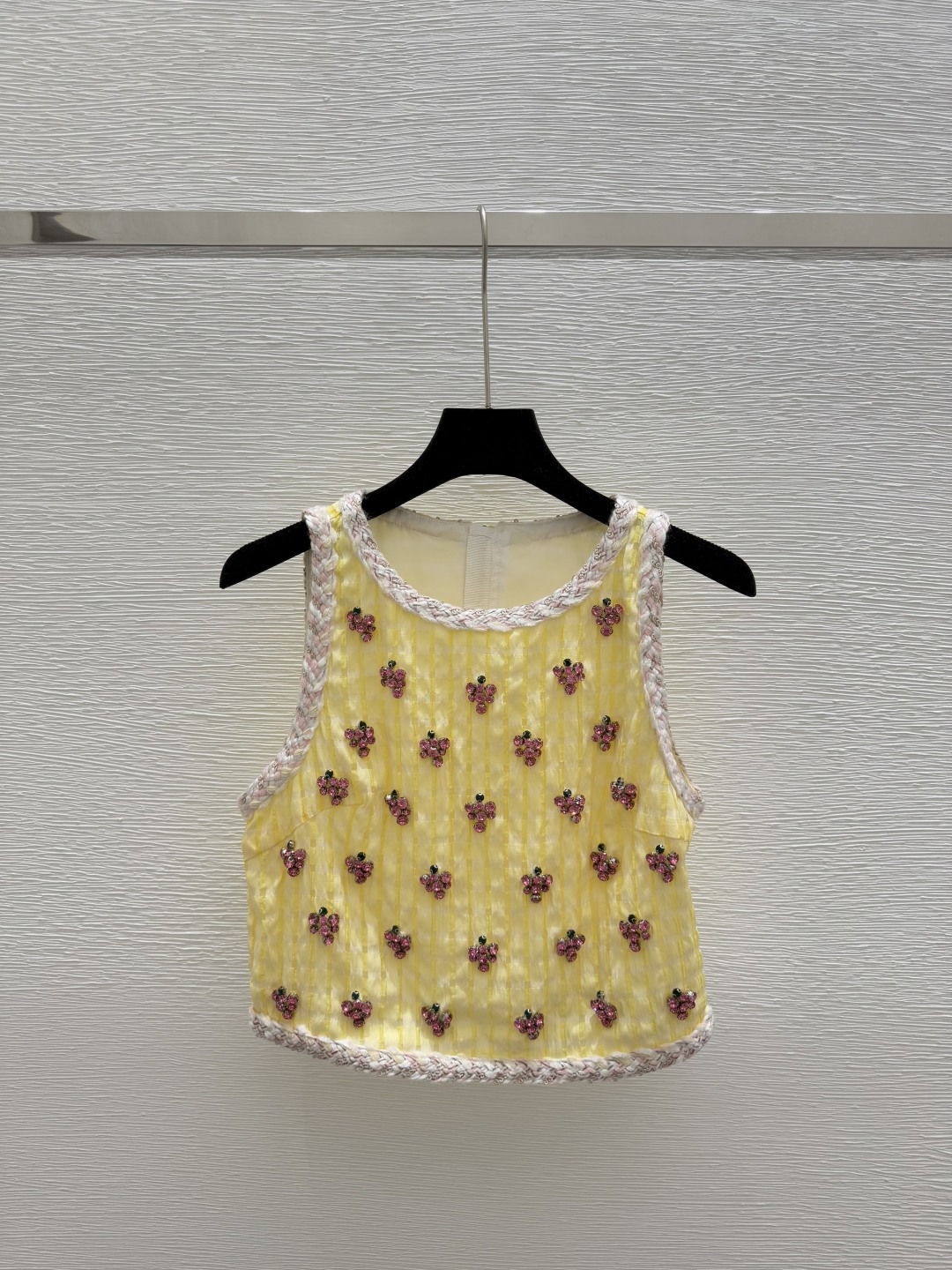 NO:329224,CH Home Early Spring New Style Round Neck Beaded Knitted Vest Color Yellow Size 36.38.40, Alexander Wang19860909CH家  早春新款 圆领穿珠针织背心 颜色黄色 尺码36.38.40,,alexander wang,Women's clothing