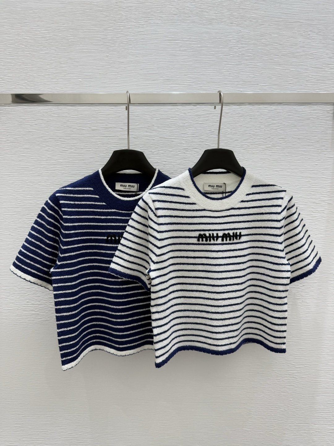 NO:329236,M Home Early Spring New Style Round Neck Contrast Striped Knitted Short Sleeve Color White Royal Blue Size 36.38.40, T-shirt,alexander wang19860909M家  早春新款 圆领撞色条纹针织短袖 颜色白色 宝蓝色 尺码36.38.40,,T-shirt,alexander wang,Women's clothing