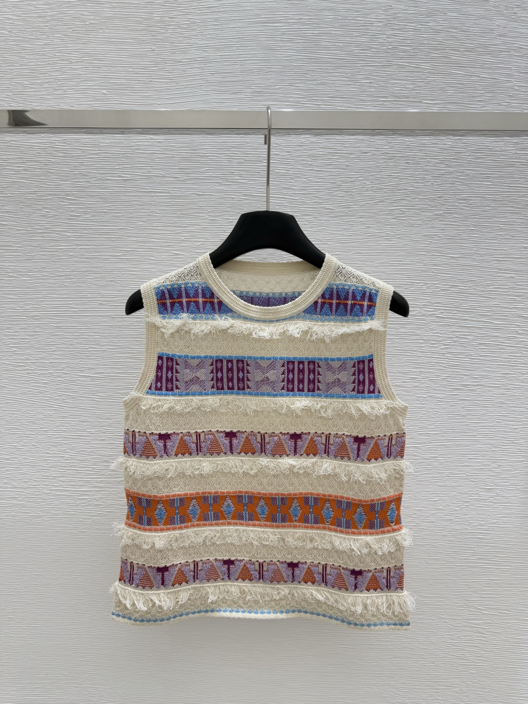 NO:331614,EP Home Early Spring New Style Round Collar Color Block Ethnic Style Knitted Vest Color White Size 36.38.40, Alexander Wang19860909EP家  早春新款 圆领拼色民族风毛须针织背心 颜色白色 尺码36.38.40,,alexander wang,Women's clothing
