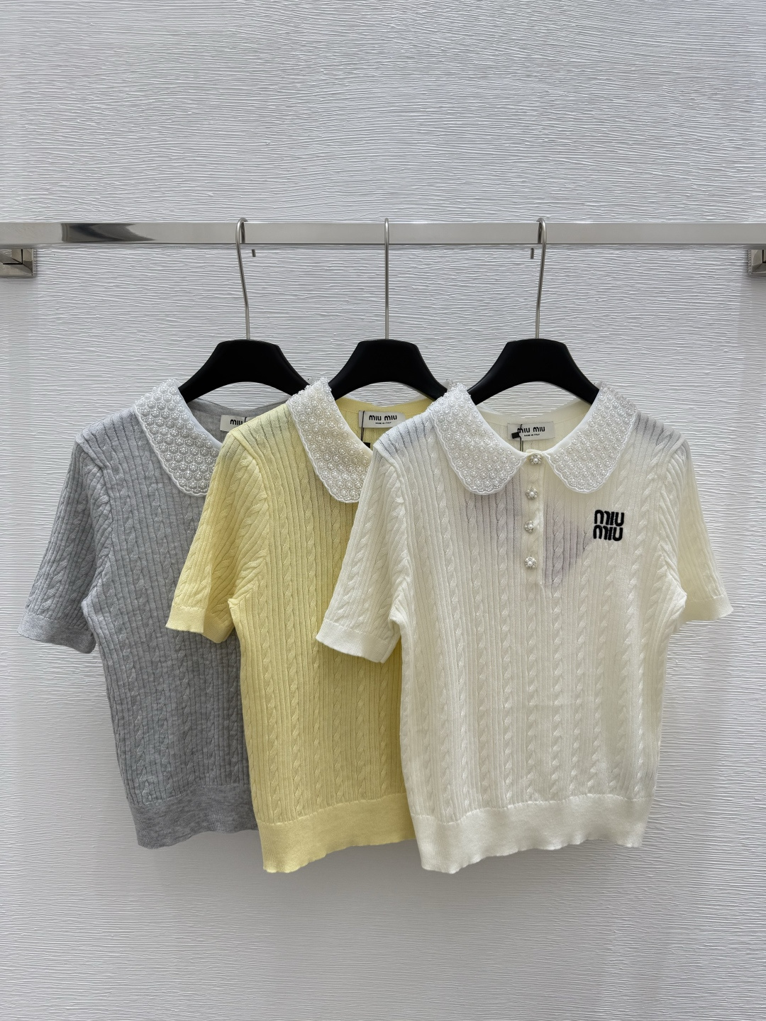 NO:331620,M Home Early Spring New Lapel Bead Contrast Letter Knitted Short Sleeve 11502965 Color White Yellow Gray Size 36.38.40, T-shirt,alexander wang19860909M家  早春新款 翻领穿珠撞色字母针织短袖 11502965 颜色白色 黄色 灰色 尺码36.38.40,,T-shirt,alexander wang,Women's clothing