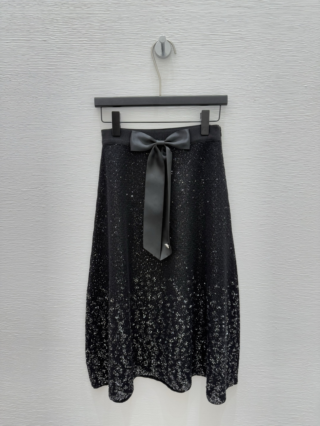 NO:331603,CH Home Early Spring New Style Bow Bead Chip Knitted Skirt Color Black Size 36.38.40, Skirts,alexander wang19860909CH家  早春新款 蝴蝶结珠片针织半身裙 颜色黑色 尺码36.38.40,,skirts,alexander wang,Women's clothing