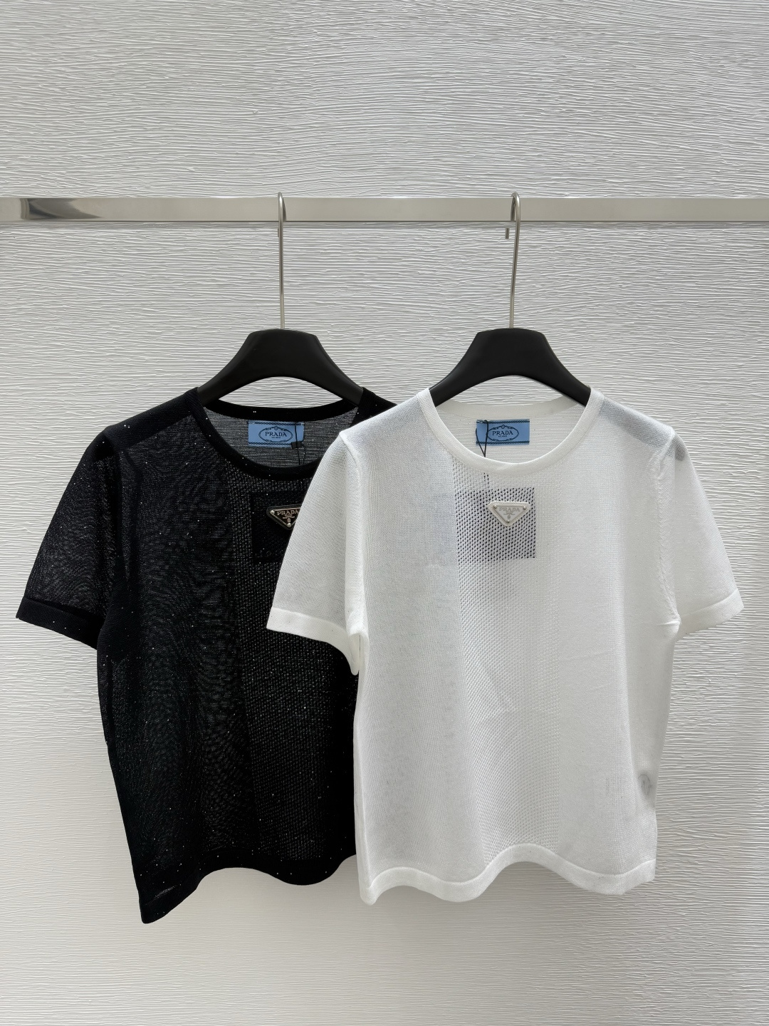 NO:331606,P home early spring new style round neck hollow bead piece knitted short sleeve color white black size 36.38.40, T-shirt, alexander wang19860909P家  早春新款 圆领镂空珠片针织短袖 颜色白色 黑色 尺码36.38.40,,T-shirt,alexander wang,Women's clothing