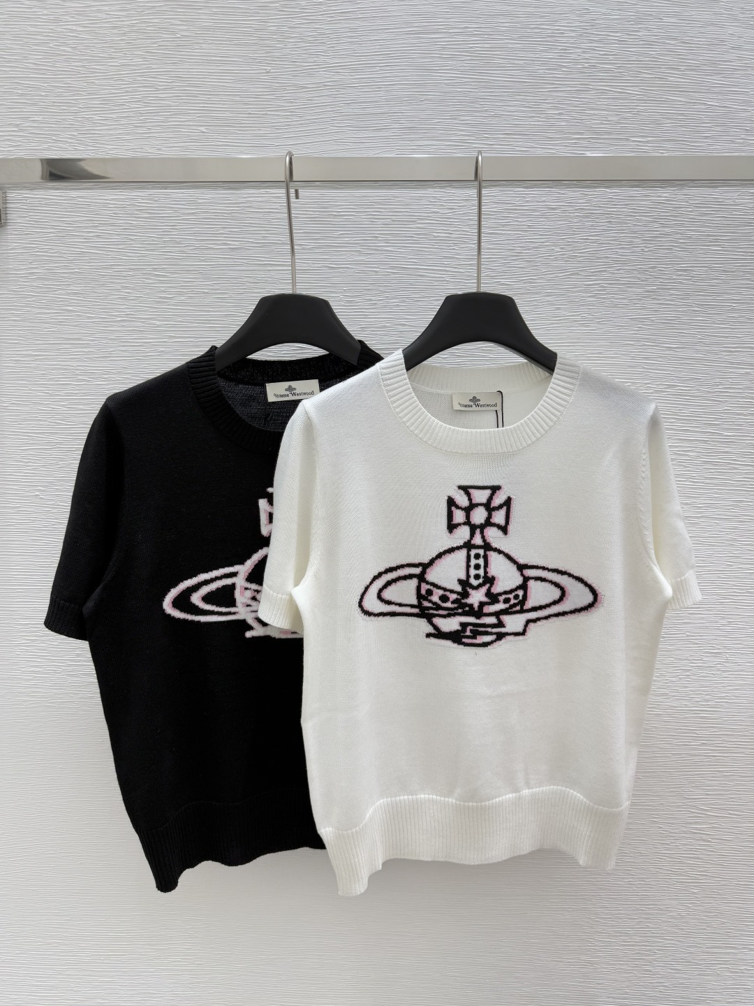 NO:331615,VI Home Early Spring New Style Round Neck Contrast Saturn Knit Short Sleeve Color White Black Size 36.38.40, T-shirt,alexander wang19860909VI家  早春新款 圆领撞色土星针织短袖 颜色白色 黑色 尺码36.38.40,,T-shirt,alexander wang,Women's clothing