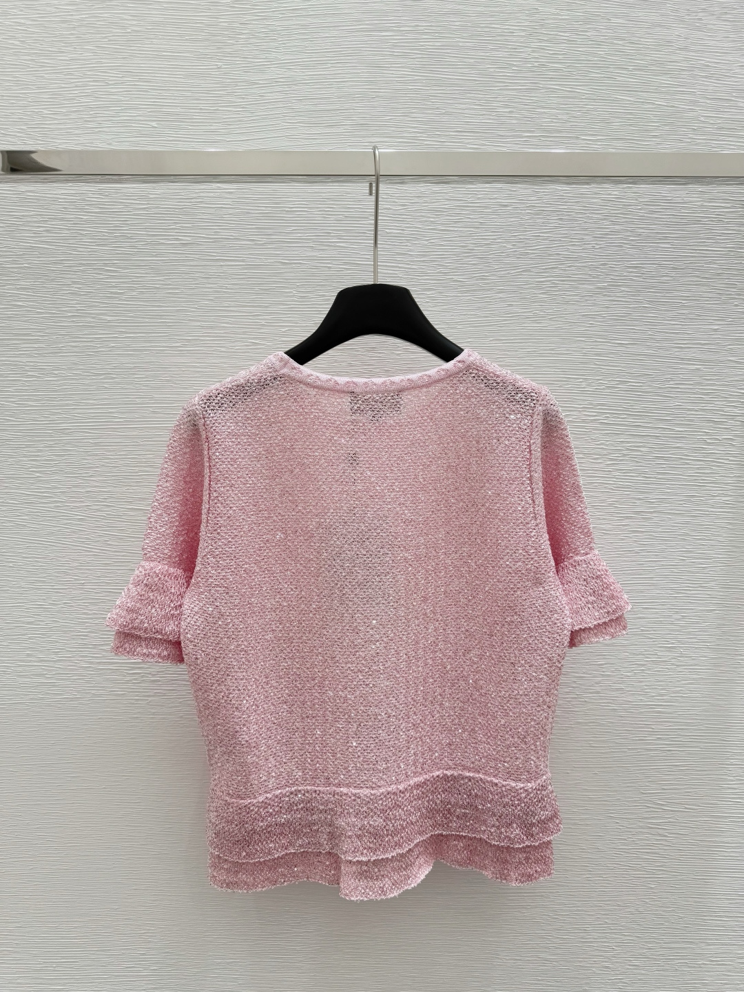 🆕CH家 🆕 早春新款 圆领珠片荷叶袖针织短袖颜色：粉色 蓝色 黑色尺码：36.38.40