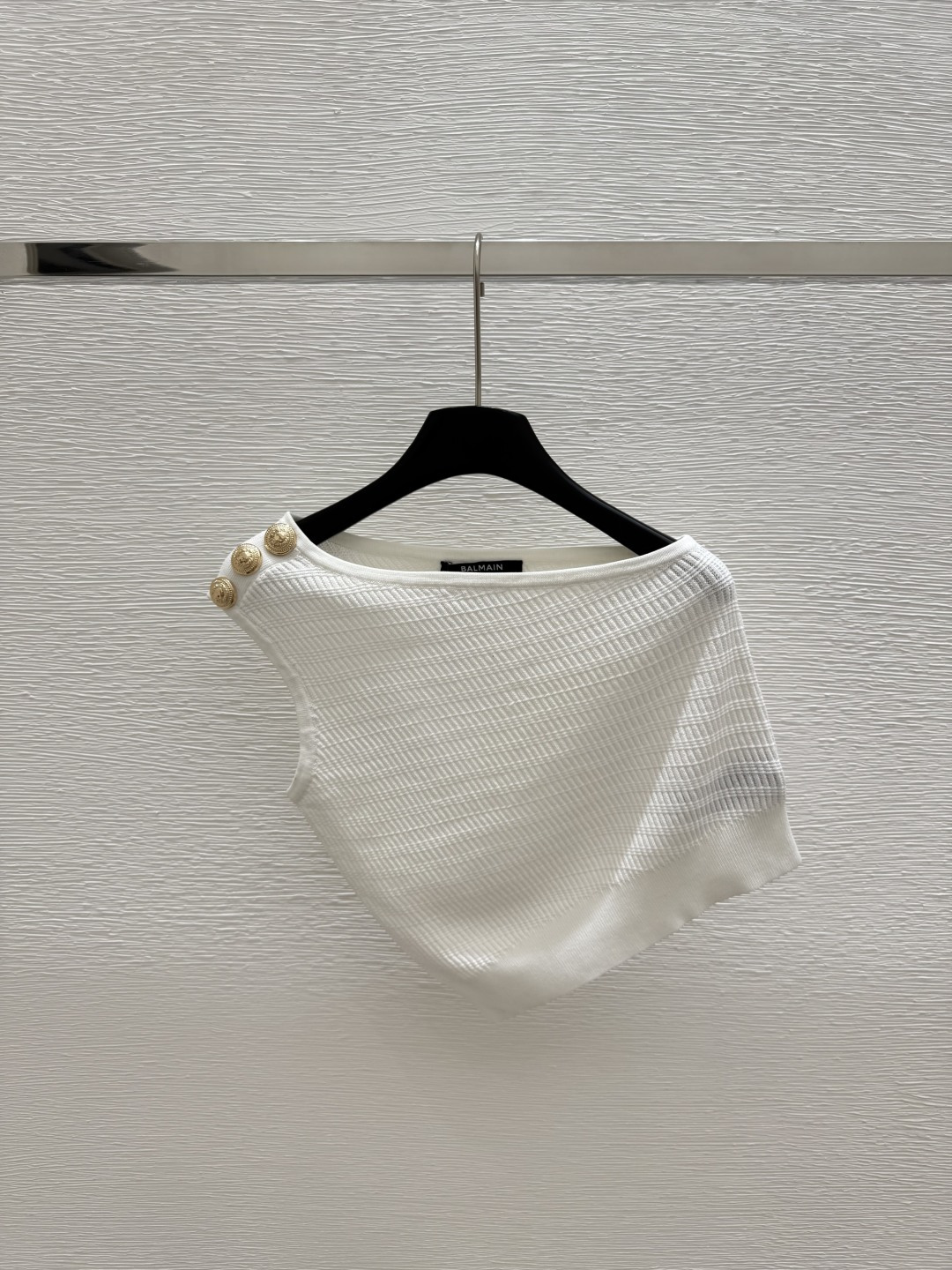 NO:328633,BA Home Early Spring New One-Shoulder Button Knitted Vest Color White Pink Black Size 36.38.40, Alexander Wang19860909BA家  早春新款单肩纽扣针织背心 颜色白色 粉色 黑色 尺码36.38.40,,alexander wang,Women's clothing