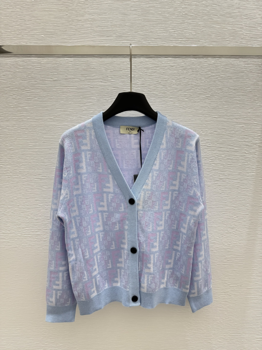 NO:328617,F Home Early Spring New V-neck Alphabet Knit Cardigan Color Blue Yellow Coffee Size 36.38.40, Fendi,alexander wang19860909F家  早春新款V领字母针织开衫 颜色蓝色 黄色 咖啡色 尺码36.38.40,,fendi,alexander wang,Women's clothing