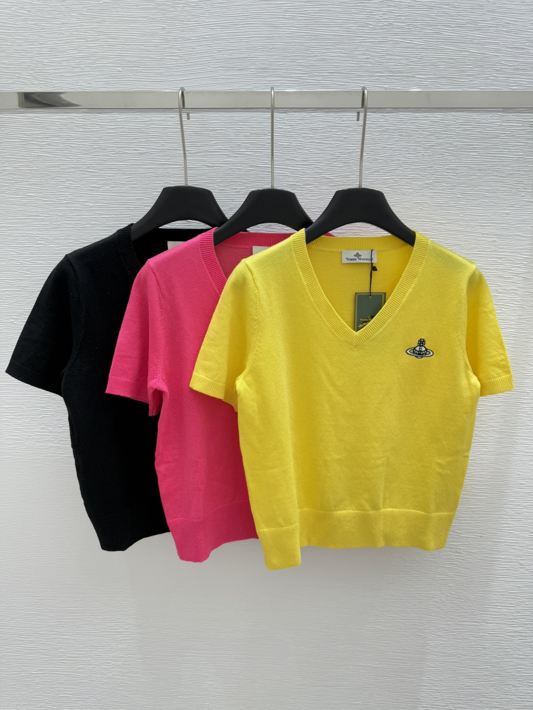 NO:334600,VI Home Early Spring New Style V-neck Knitted Short Sleeve Color Yellow Pink Black Size 36.38.40, T-shirt,alexander wang19860909VI家  早春新款 翻V领针织短袖 颜色黄色 粉色 黑色 尺码36.38.40,,T-shirt,alexander wang,Women's clothing