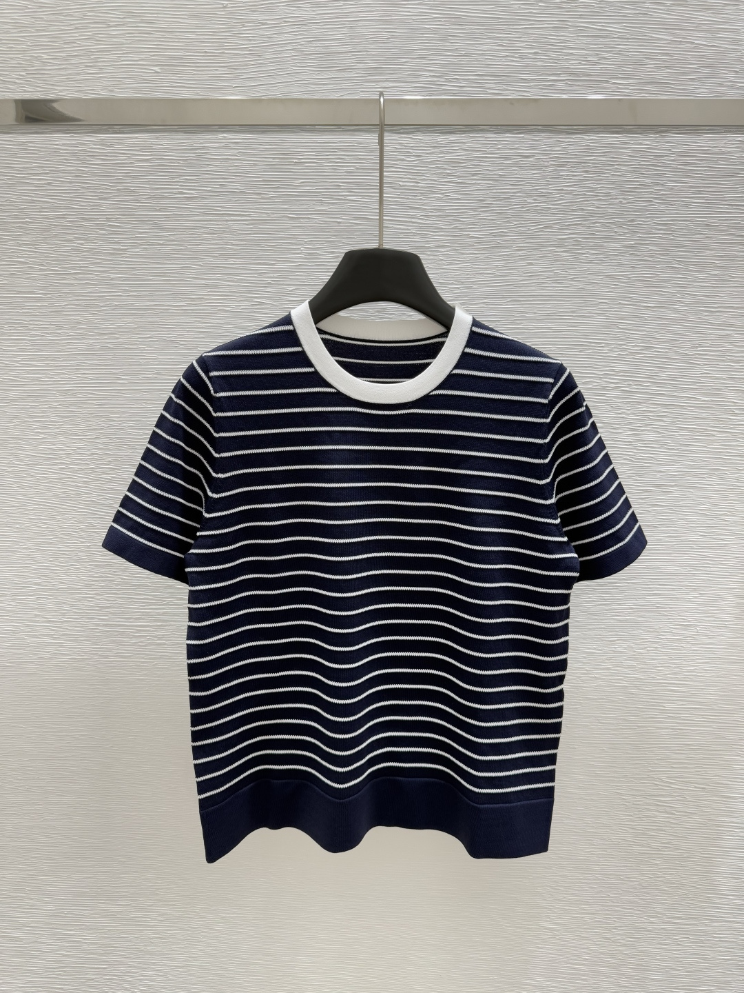 NO:334612,ICICLE Home Early Spring New Style Round Collar Striped Knitted Short Sleeve Color Royal Blue Size 36.38.40, T-shirt,alexander wang19860909ICICLE家  早春新款 圆领条纹针织短袖 颜色宝蓝色 尺码36.38.40,,T-shirt,alexander wang,Women's clothing