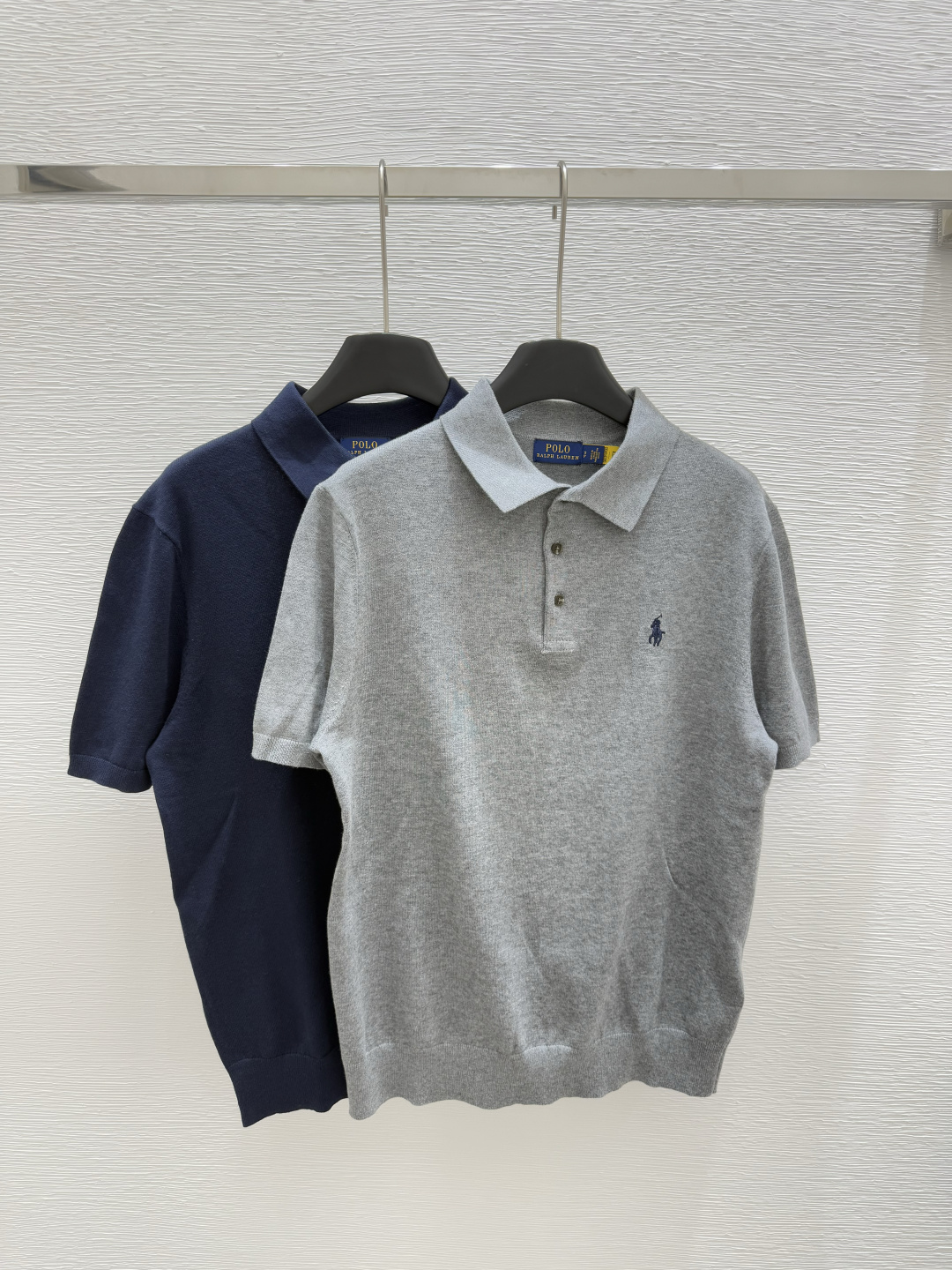 NO:334618,PO Home Early Spring New Lapel Knitted Short Sleeve Color Gray Royal Blue Size 36.38.40, T-shirt,alexander wang19860909PO家  早春新款 翻领针织短袖 颜色灰色 宝蓝色 尺码36.38.40,,T-shirt,alexander wang,Women's clothing