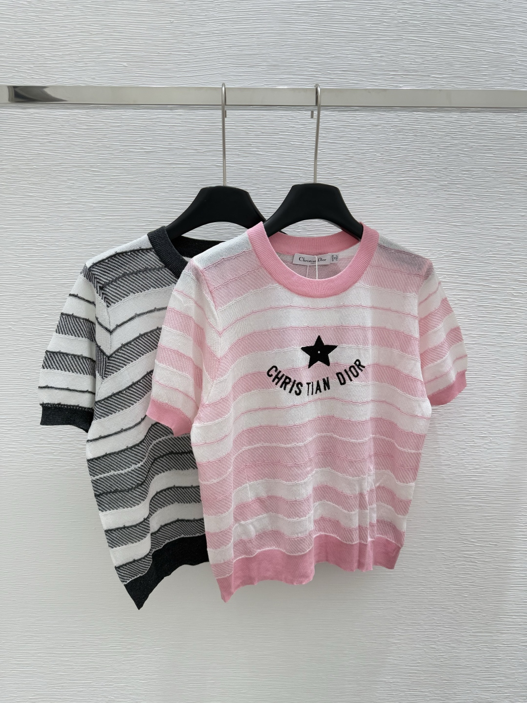 NO:334633,D home early spring new style round neck striped knitted short sleeve color pink black size 36.38.40, T-shirt,alexander wang19860909Ｄ家  早春新款 圆领条纹针织短袖 颜色粉色 黑色 尺码36.38.40,,T-shirt,alexander wang,Women's clothing
