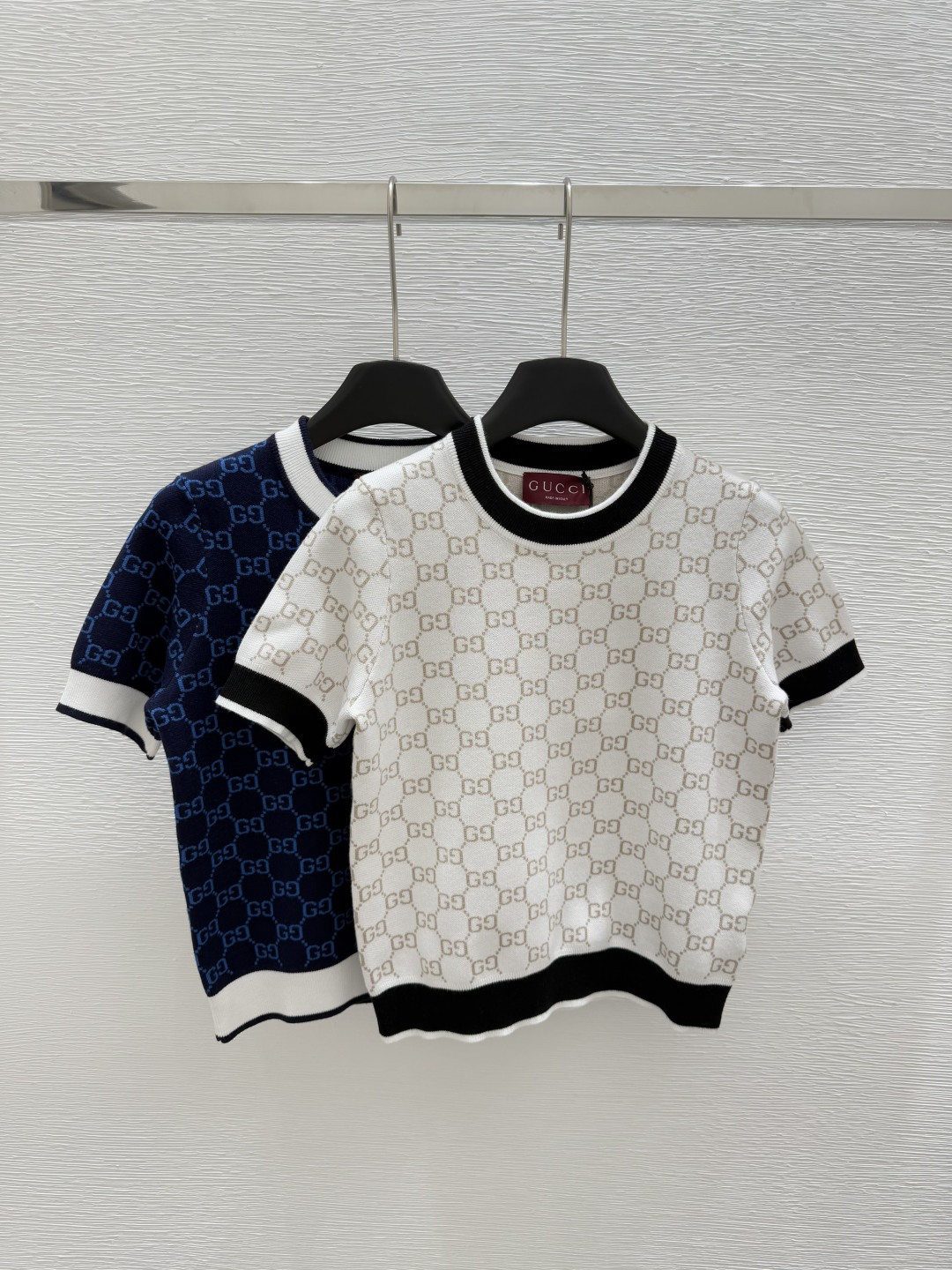 NO:334636,G Home Early Spring New Style Round Neck Letter Knitted Short Sleeve Color White Royal Blue Size 36.38.40, gucci, T-shirt, alexander wang19860909G家  早春新款 圆领字母针织短袖 颜色白色 宝蓝色 尺码36.38.40,,gucci,T-shirt,alexander wang,Women's clothing