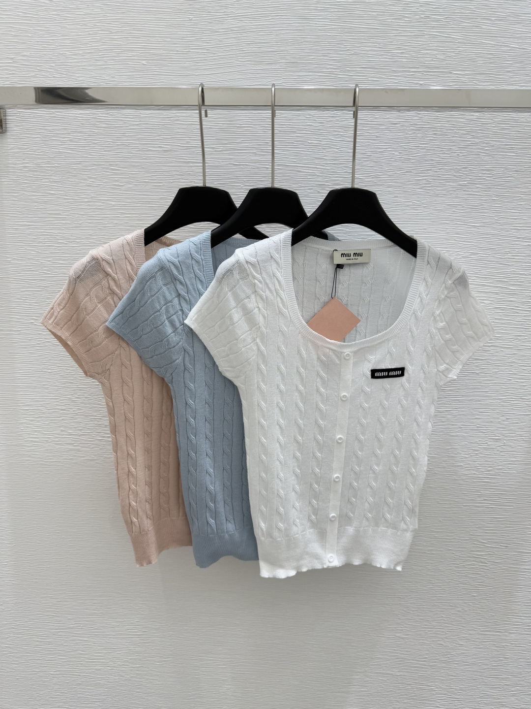 NO:334642,M Home Early Spring New Style Round Neck Knitted Cardigan Short Sleeve Color White Blue Pink Size 36.38.40, T-shirt,alexander wang19860909M家  早春新款 圆领针织开衫短袖 颜色白色 蓝色 粉色 尺码36.38.40,,T-shirt,alexander wang,Women's clothing