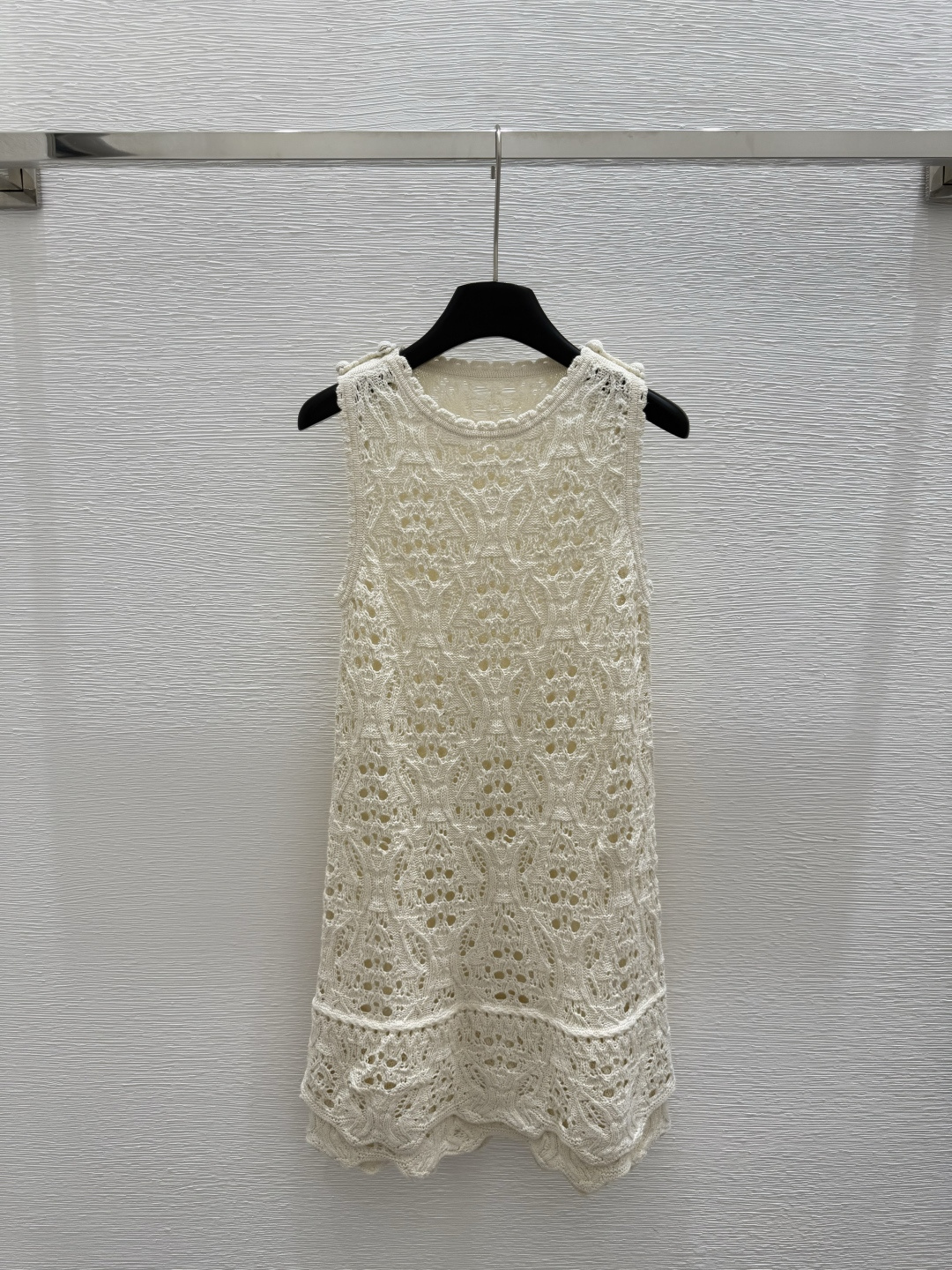 NO:334646,D Home Early Spring New Round Neck Hollow Knitted Vest Dress Color White Size 36.38.40, Dior, Skirts, Alexander Wang19860909D家  早春新款 圆领镂空针织背心连衣裙 颜色白色 尺码36.38.40,,dior,skirts,alexander wang,Women's clothing