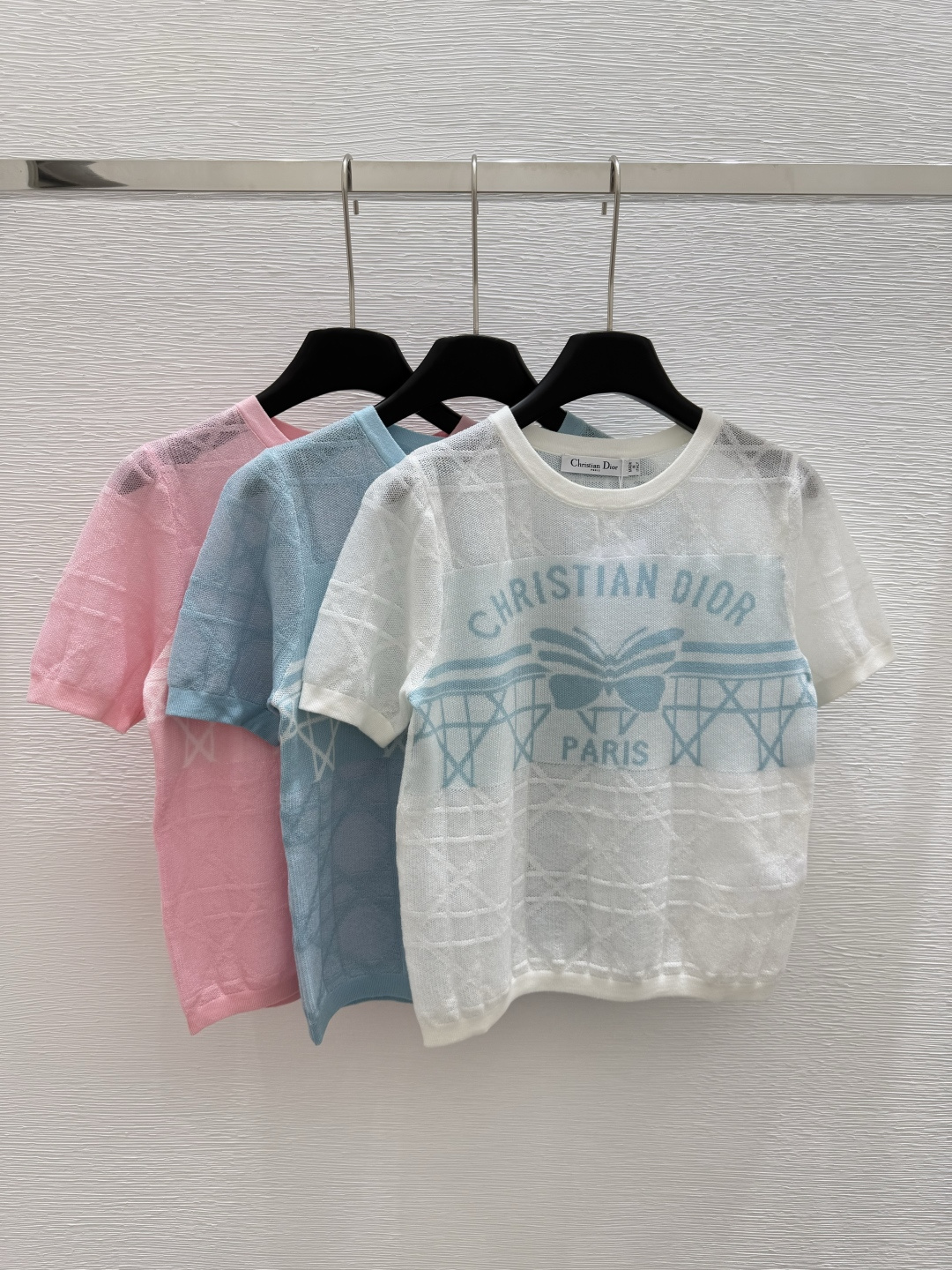 NO:334855,D Home Early Spring New Style Round Neck Butterfly Knitted Short Sleeve Color White Pink Blue Size 36.38.40, Dior, T-shirt, alexander wang19860909D家  早春新款 圆领蝴蝶针织短袖 颜色白色 粉色 蓝色 尺码36.38.40,,dior,T-shirt,alexander wang,Women's clothing