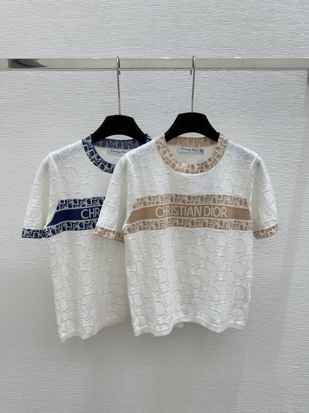 NO:334858,D Home Early Spring New Style Round Neck Knitted Short Sleeve Color White Blue Size 36.38.40, Dior, T-shirt, alexander wang19860909D家  早春新款 圆领针织短袖 颜色白色 蓝色 尺码36.38.40,,dior,T-shirt,alexander wang,Women's clothing