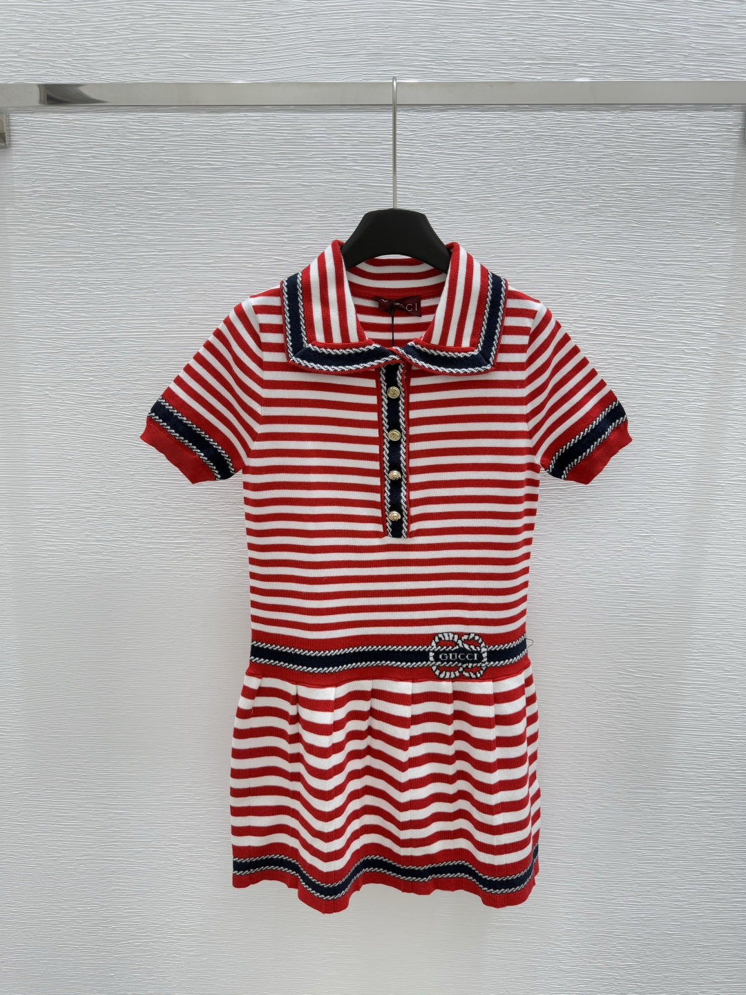 NO:410661,G Home Early Spring New Lapel Striped Knitted Short Sleeve Dress Color Red Size 36.38.40, gucci,skirts,T-shirt,alexander wang19860909G家  早春新款 翻领条纹针织短袖连衣裙 颜色红色 尺码36.38.40,,gucci,skirts,T-shirt,alexander wang,Women's clothing