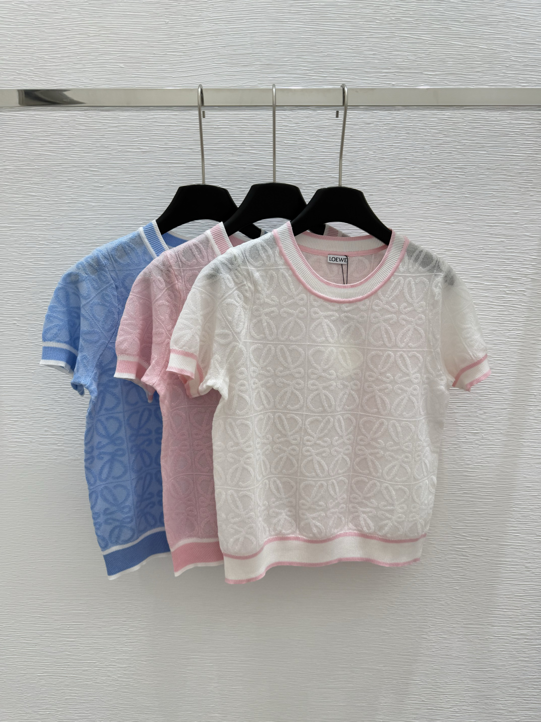 NO:410718,LO Home Early Spring New Style Round Neck Print Knitted Short Sleeve Color White Pink Blue Size 36.38.40, T-shirt,alexander wang19860909LO家  早春新款 圆领印花针织短袖 颜色白色 粉色 蓝色 尺码36.38.40,,T-shirt,alexander wang,Women's clothing