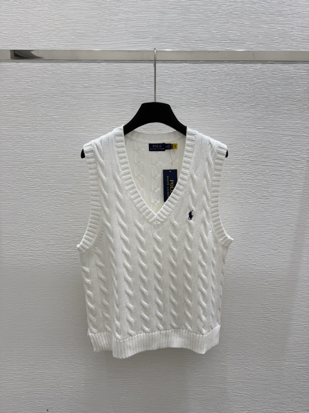 NO:410818,PO Home Early Spring New V-neck Knitted Vest Color White Size 36.38.40, Alexander Wang19860909PO家  早春新款 V领针织背心 颜色白色 尺码36.38.40,,alexander wang,Women's clothing