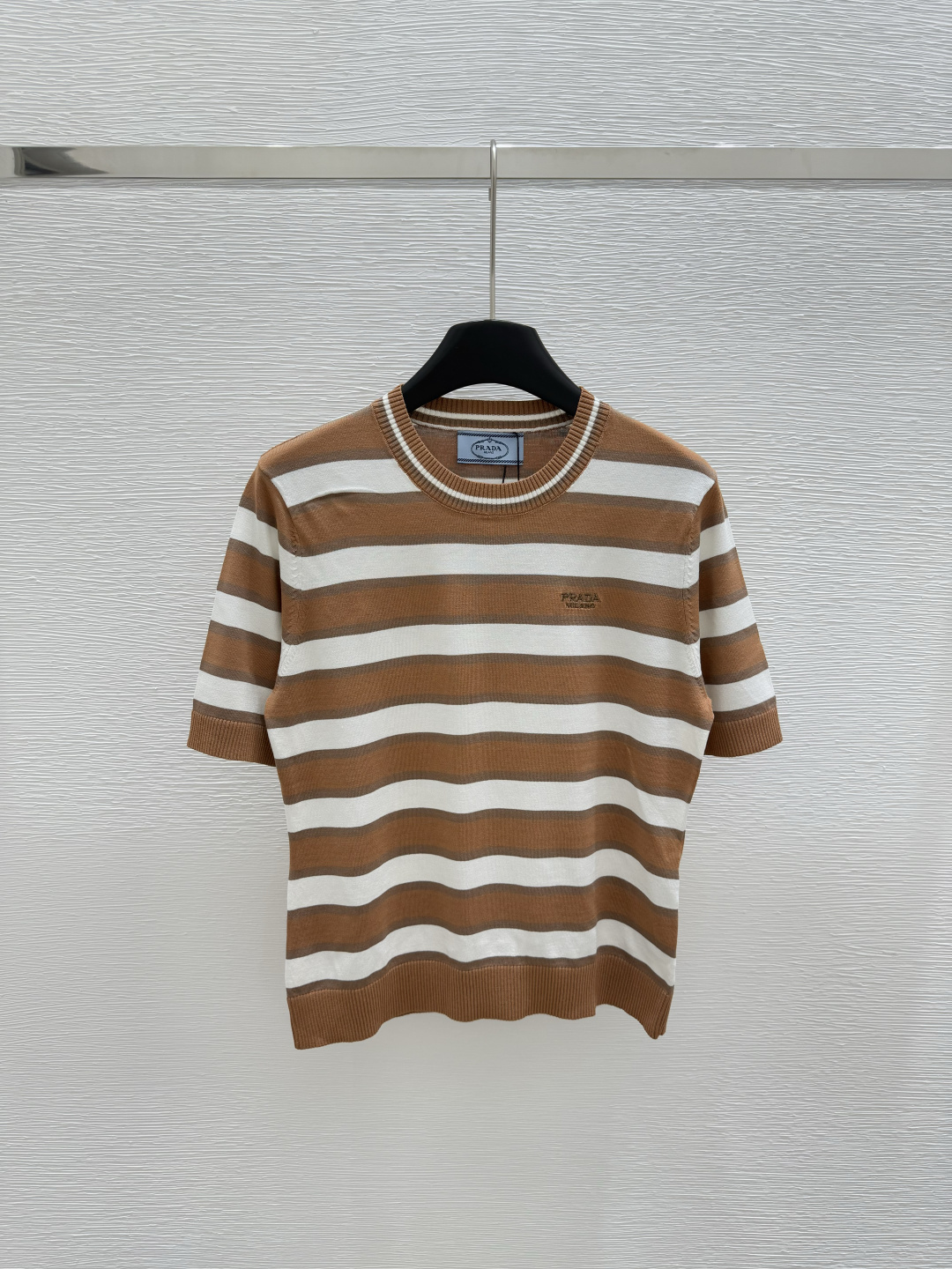 NO:410860,P home, early spring new style, round neck striped knitted short sleeves, color brown, size 36.38.40,,T-shirt,alexander wang19860909P家  早春新款 圆领条纹针织短袖 颜色棕色 尺码36.38.40,,T-shirt,alexander wang,Women's clothing