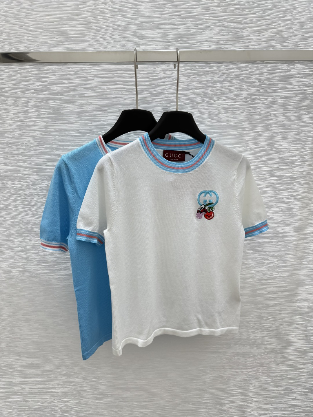 NO:419318,G Home Early Spring New Style Round Neck Cherry Knitted Short Sleeve Color White Blue Size 36.38.40, gucci, T-shirt, alexander wang19860909G家  早春新款 圆领樱桃针织短袖 颜色白色 蓝色 尺码36.38.40,,gucci,T-shirt,alexander wang,Women's clothing