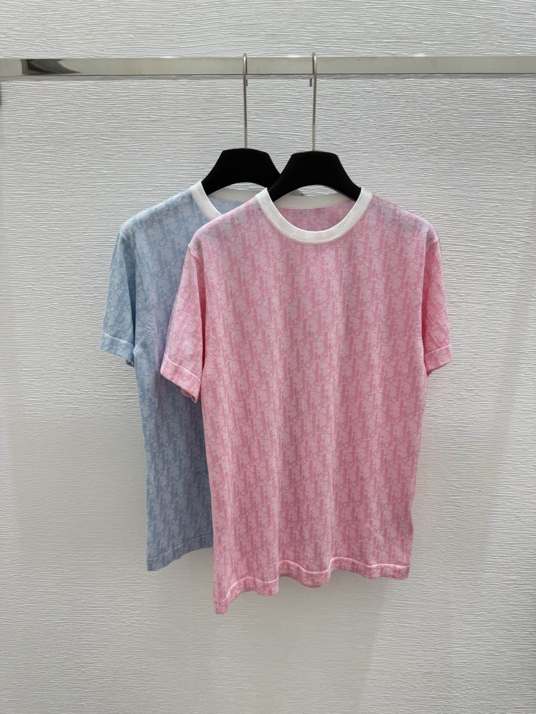 NO:417851,D Home Early Spring New Style Round Neck Letter Knitted Short Sleeve Color Pink Blue Size 36.38.40, Dior, T-shirt, alexander wang19860909D家  早春新款 圆领字母针织短袖 颜色粉色 蓝色 尺码36.38.40,,dior,T-shirt,alexander wang,Women's clothing