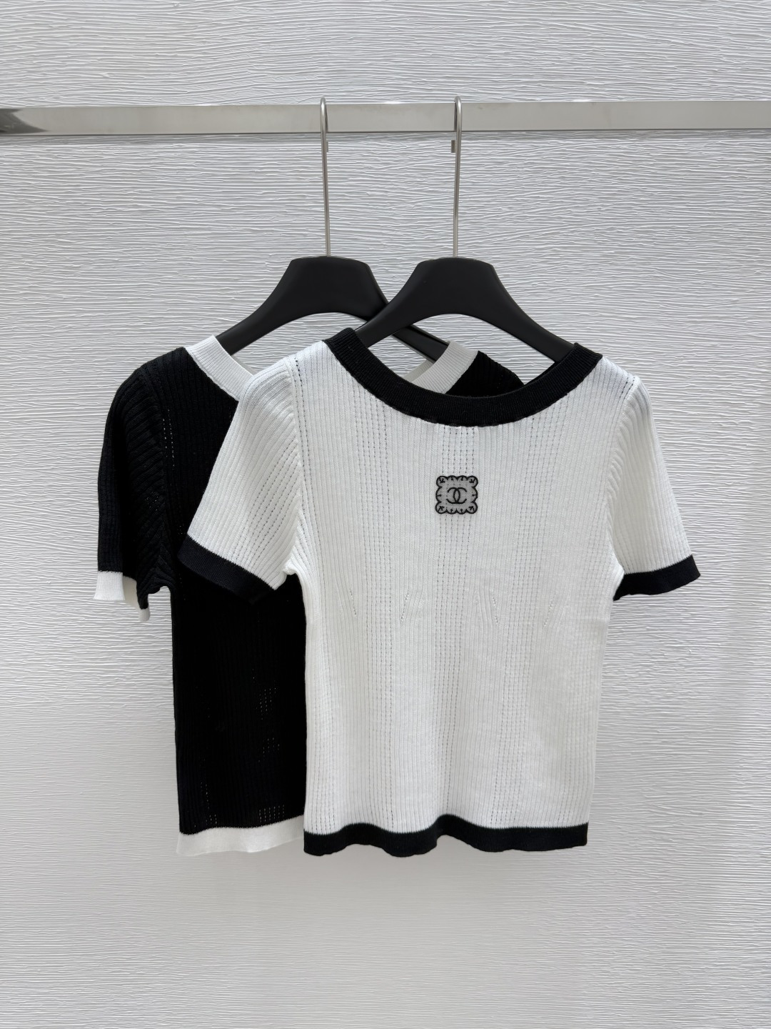 NO:419554,CH Home Early Spring New Style Round Neck Knitted Short Sleeve Color White Black Size 36.38.40, T-shirt,alexander wang19860909CH家  早春新款 圆领针织短袖 颜色白色 黑色 尺码36.38.40,,T-shirt,alexander wang,Women's clothing
