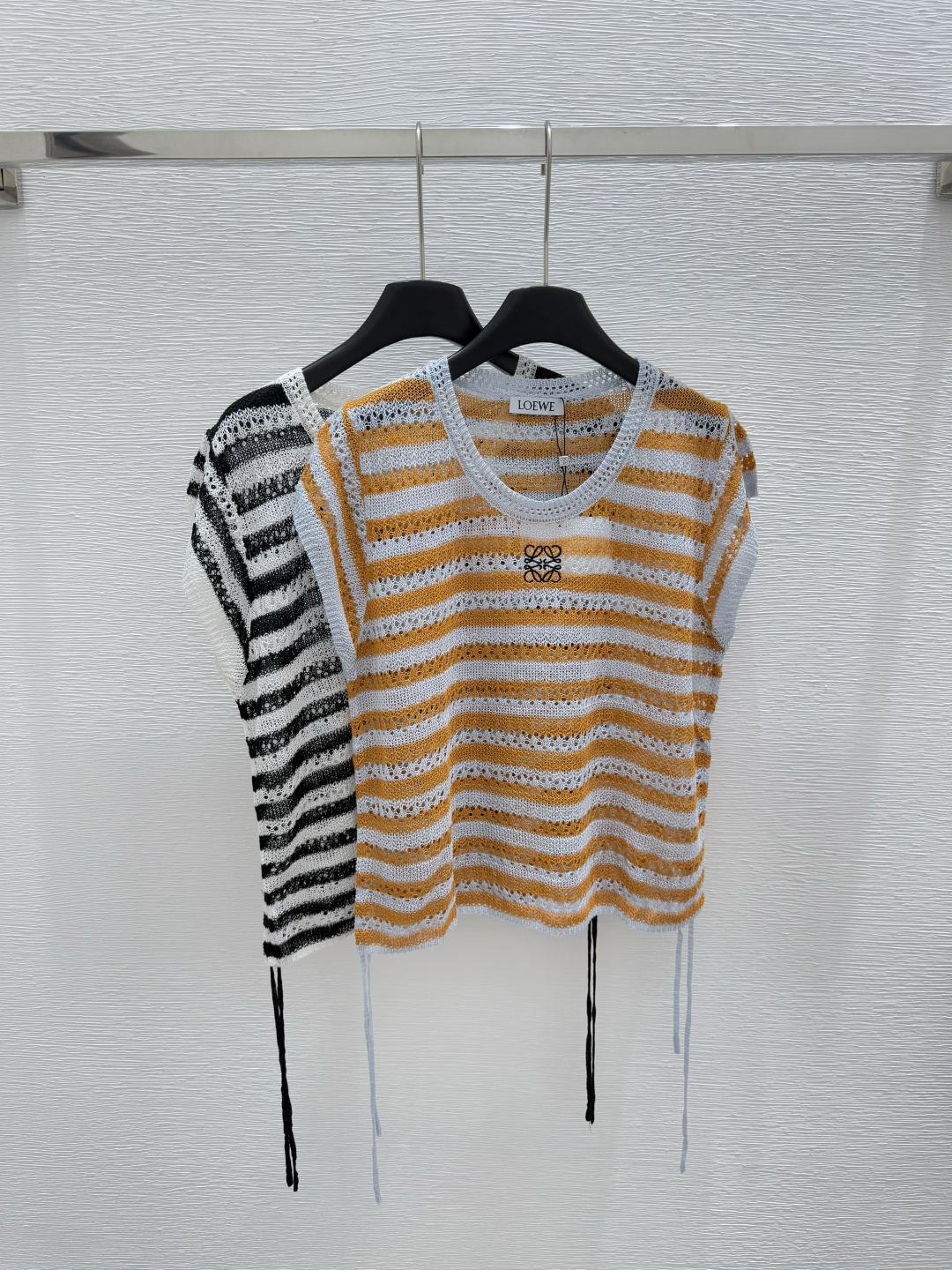 NO:419530,LO Home Early Spring New Style Round Collar Striped Knitted Strap Vest Color Yellow Black Size 36.38.40, Alexander Wang19860909LO家  早春新款 圆领条纹针织绑带背心 颜色黄色 黑色 尺码36.38.40,,alexander wang,Women's clothing