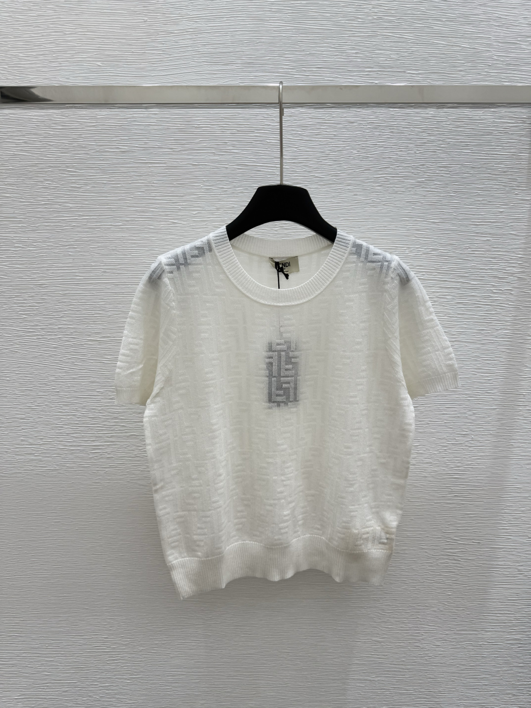 NO:419480,F Home Early Spring New Style Round Neck Letter Knitted Short Sleeve Color White Size 36.38.40, Fendi, T-shirt, alexander wang19860909F家  早春新款 圆领字母针织短袖 颜色白色 尺码36.38.40,,fendi,T-shirt,alexander wang,Women's clothing