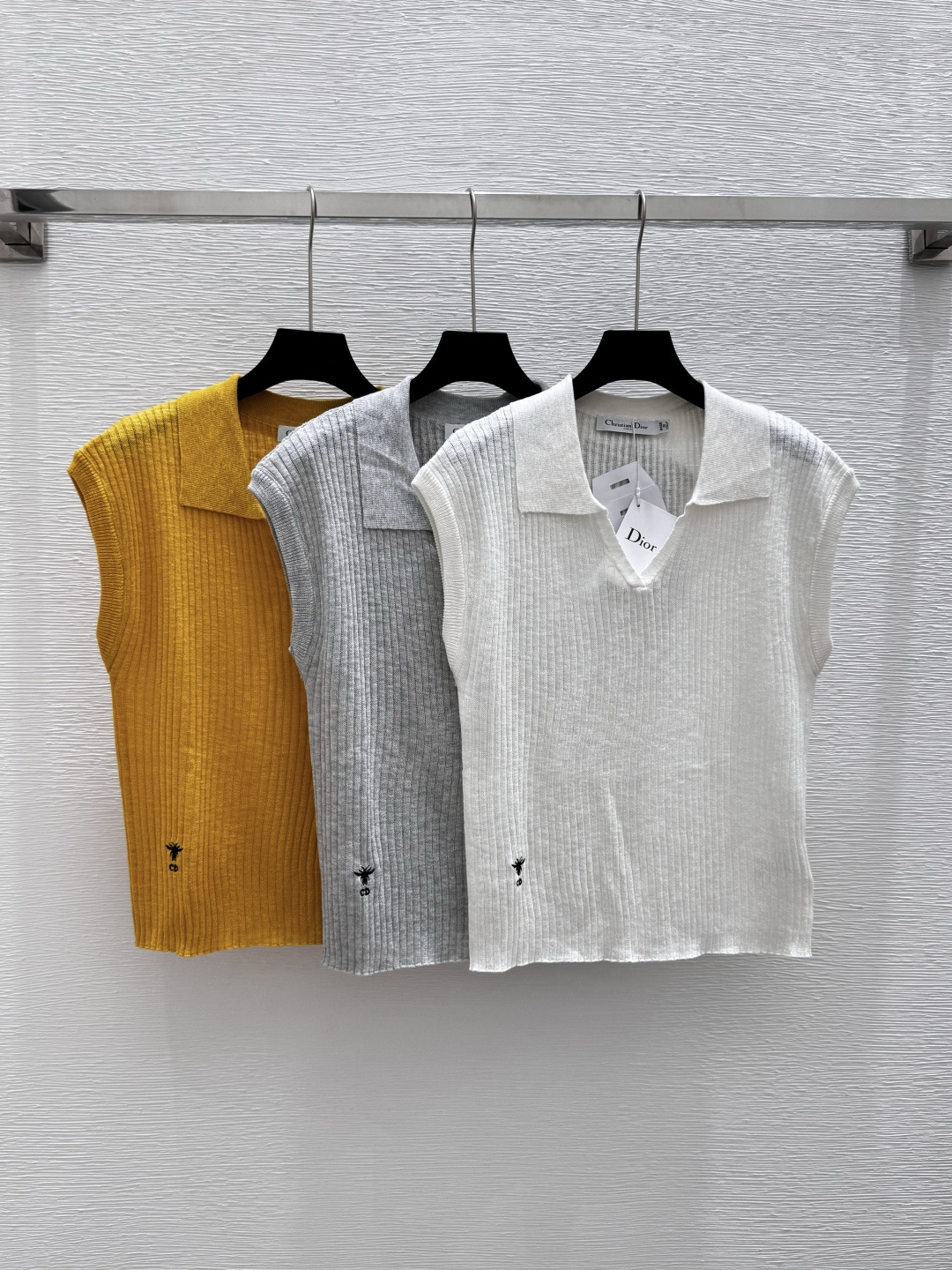 NO:410798,D Home Summer New Style Solid Color Simple Lapel Knitted Short Sleeve Color White Yellow Gray Size 36.38.40, Dior, T-shirt, alexander wang19860909D家 夏季新款 纯色简约翻领针织短袖 颜色白色 黄色 灰色 尺码36.38.40,,dior,T-shirt,alexander wang,Women's clothing