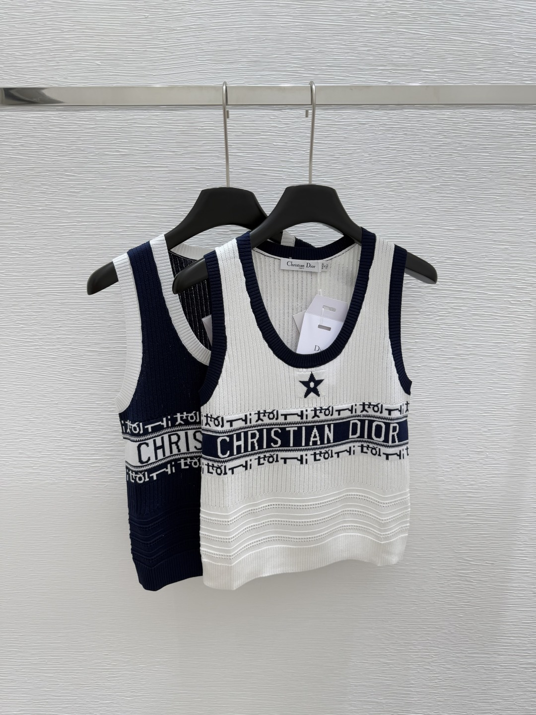 NO:415425,D Home New Summer Style Five-pointed Star Knitted Vest Color White Royal Blue Size 36.38.40, Dior, Alexander Wang19860909D家 夏季新款 五角星针织背心 颜色白色 宝蓝色 尺码36.38.40,,dior,alexander wang,Women's clothing