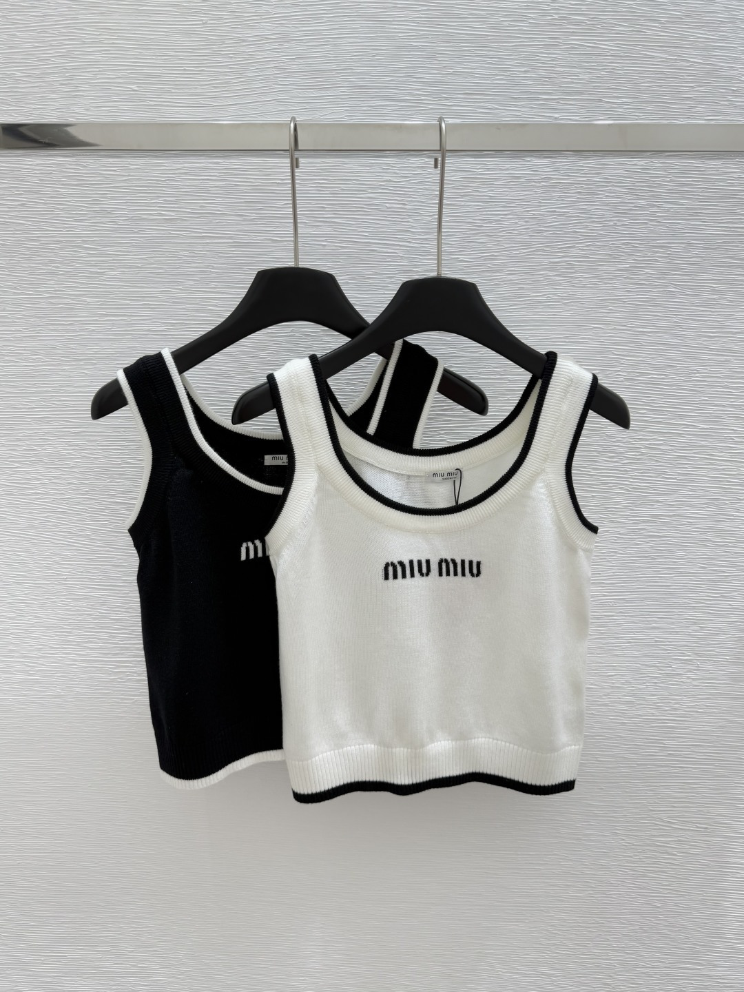 NO:415427,M Home New Summer Style Alphabet Knitted Vest Color White Black Size 36.38.40, Alexander Wang19860909M家 夏季新款 字母针织背心 颜色白色 黑色 尺码36.38.40,,alexander wang,Women's clothing