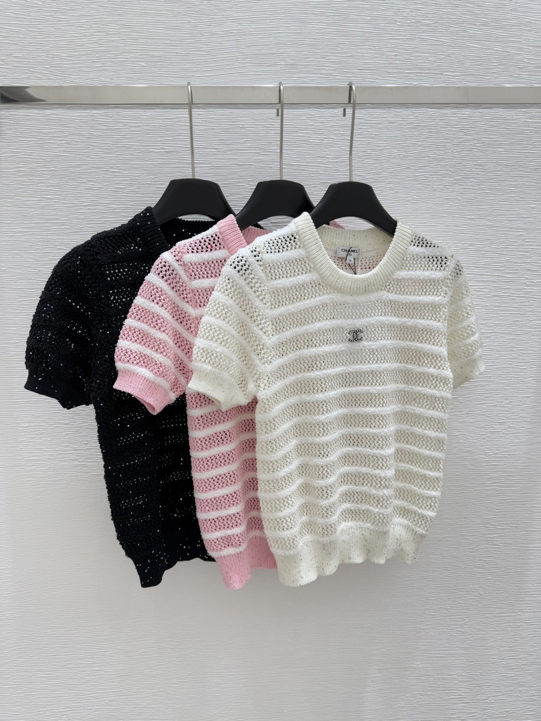 NO:425030,CH Home Summer New Style Round Collar Striped Hollow Knitted Short Sleeve Color Pink White Black Size 36.38.40, T-shirt,alexander wang19860909CH家 夏季新款 圆领条纹镂空针织短袖 颜色粉色 白色 黑色 尺码36.38.40,,T-shirt,alexander wang,Women's clothing