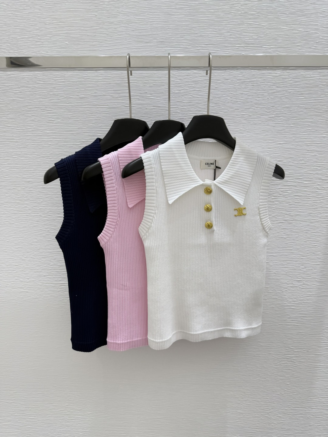 NO:425016,CE Home Summer New Lapel Knitted Vest Color White Pink Royal Blue Size 36.38.40,,alexander wang19860909CE家 夏季新款 翻领针织背心 颜色白色 粉色 宝蓝色 尺码36.38.40,,alexander wang,Women's clothing