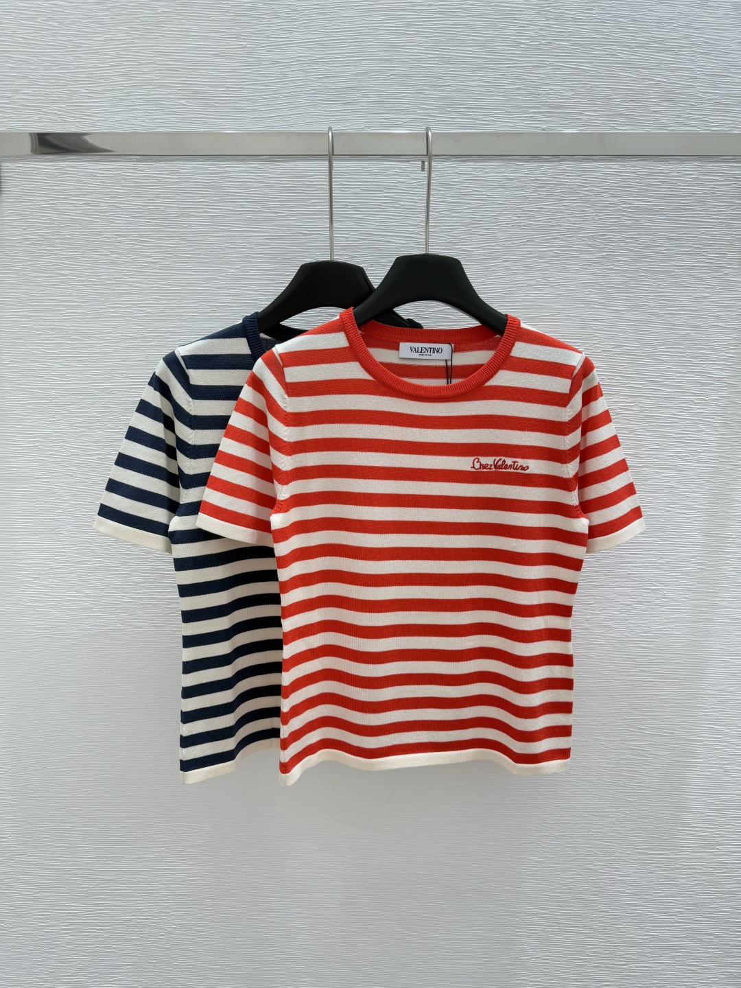 NO:419601,VA Home Summer New Style Round Neck Knitted Stripe Short Sleeve Color Red Black Size 36.38.40, T-shirt,alexander wang19860909VA家 夏季新款 圆领针织条纹短袖 颜色红色 黑色 尺码36.38.40,,T-shirt,alexander wang,Women's clothing