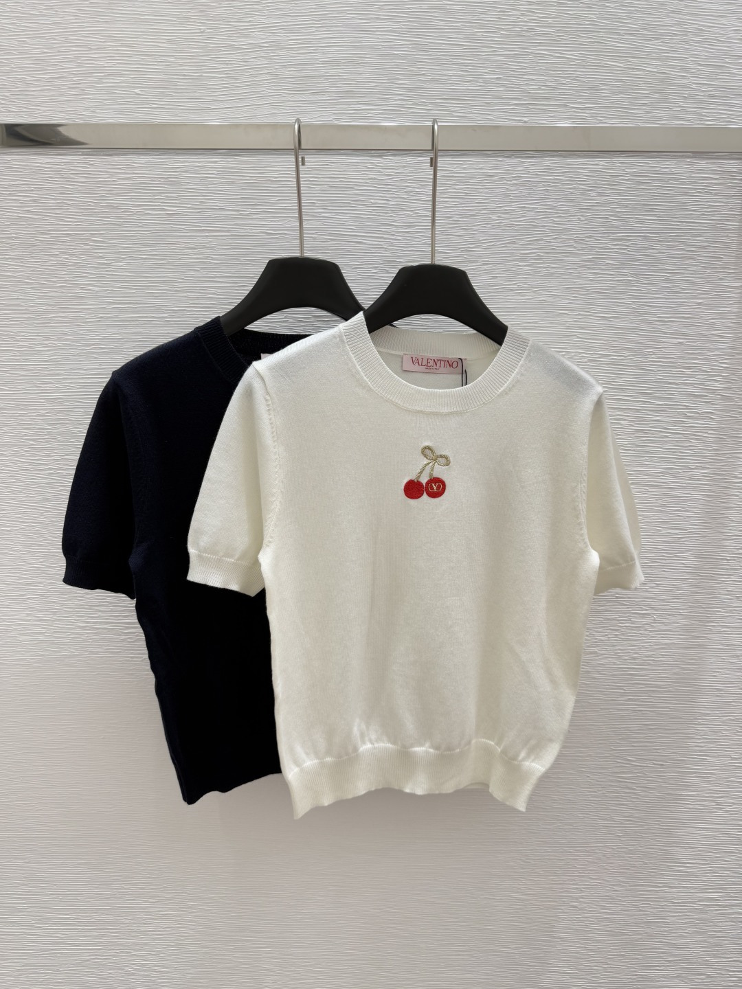 NO:419585,VA Home Summer New Style Round Neck Knitted Cherry Short Sleeve Color Blue White Size 36.38.40, T-shirt,alexander wang19860909VA家 夏季新款 圆领针织樱桃短袖 颜色蓝色 白色 尺码36.38.40,,T-shirt,alexander wang,Women's clothing