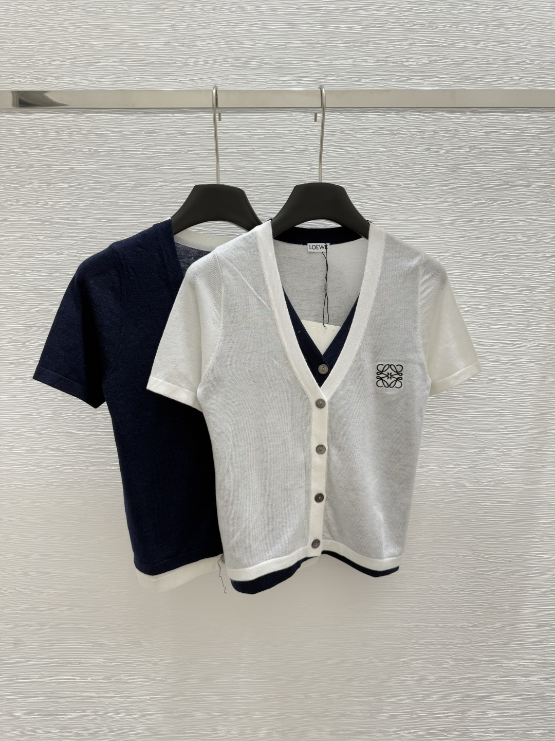 NO:419696,LO Home Early Spring New Style Round Neck Fake Two-Piece Knitted Short Sleeve Color White Royal Blue Size 36.38.40, T-shirt,alexander wang19860909LO家  早春新款 圆领假两件针织短袖 颜色白色 宝蓝色 尺码36.38.40,,T-shirt,alexander wang,Women's clothing