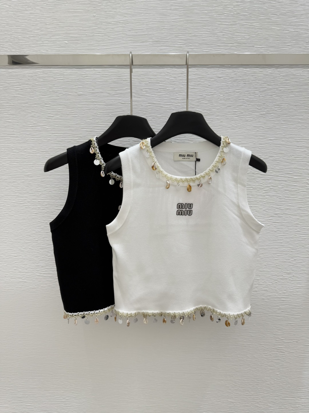 NO:420982,M Home Early Spring New Round Neck Sequin Knitted Vest Color White Yellow Size 36.38.40, Alexander Wang19860909M家  早春新款 圆领亮片针织背心 颜色白色 黄色 尺码36.38.40,,alexander wang,Women's clothing