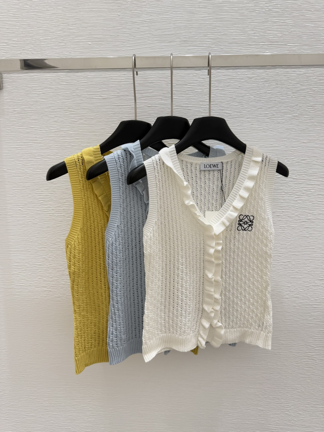 NO:421015,LO Home Early Spring New Style Round Neck Lace Knitted Vest Color White Blue Yellow Size 36.38.40, Alexander Wang19860909LO家  早春新款 圆领花边针织背心 颜色白色 蓝色 黄色 尺码36.38.40,,alexander wang,Women's clothing
