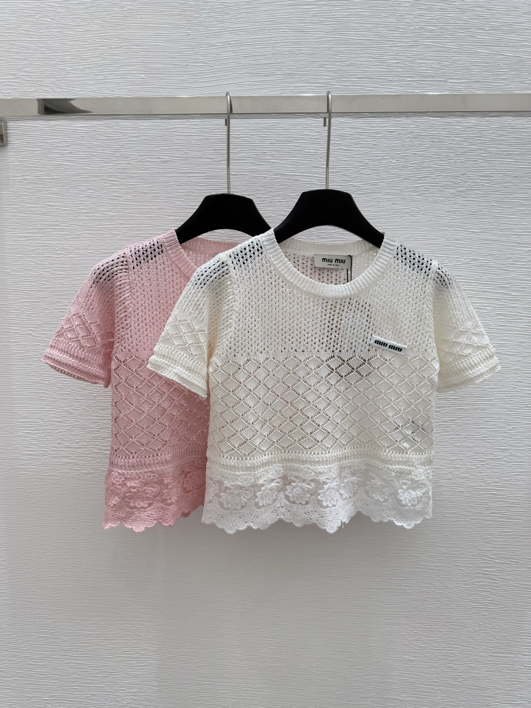 NO:421045,M Home Early Spring New Style Round Neck Hollow Lace Knitted Short Sleeve Color White Pink Size 36.38.40, T-shirt,alexander wang19860909M家  早春新款 圆领镂空花边针织短袖 颜色白色 粉色 尺码36.38.40,,T-shirt,alexander wang,Women's clothing