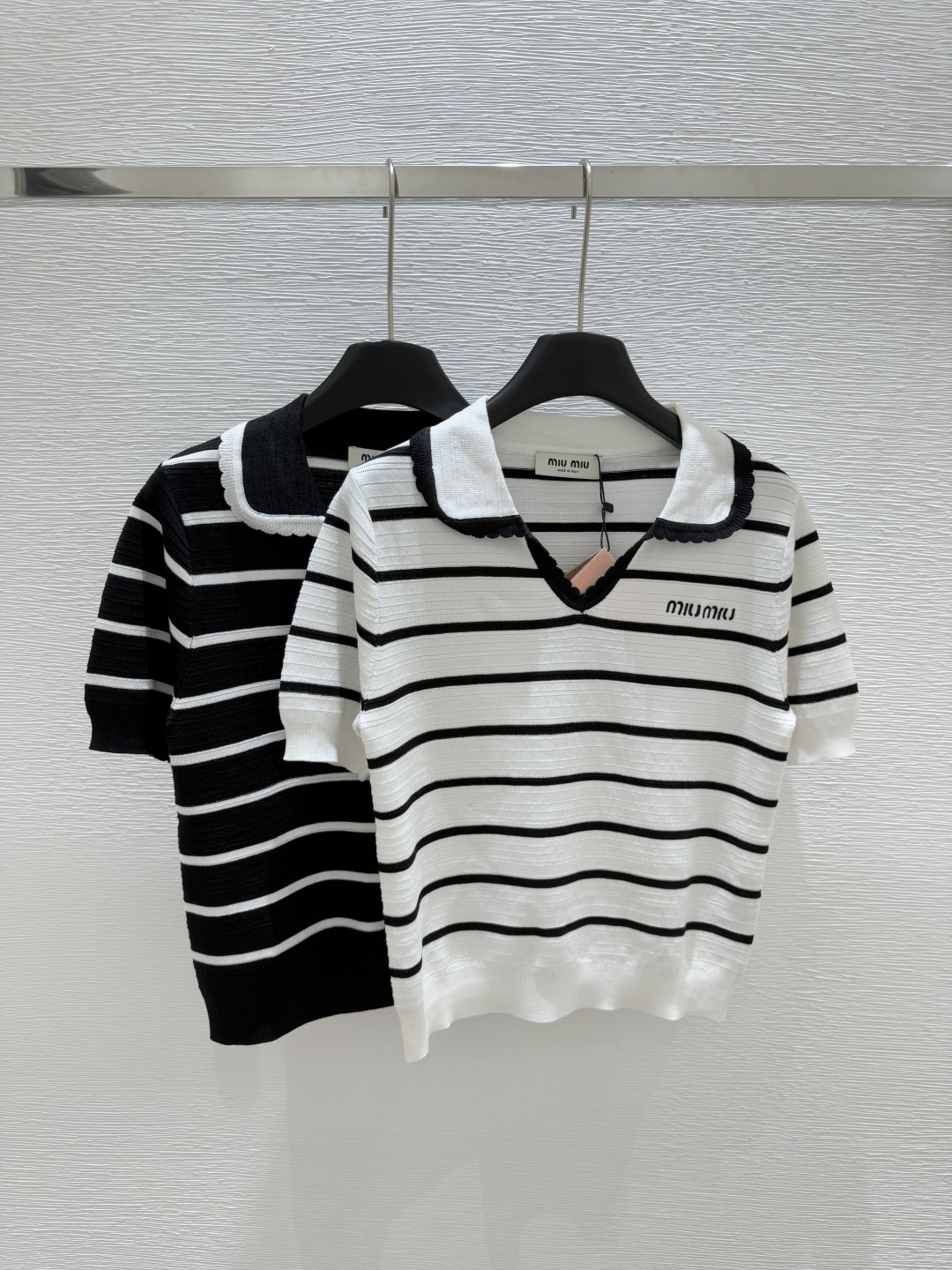 NO:420974,M Home Early Spring New Lapel Stripe Knitted Short Sleeve Color White Black Size 36.38.40, T-shirt,alexander wang19860909M家  早春新款 翻领条纹针织短袖 颜色白色 黑色 尺码36.38.40,,T-shirt,alexander wang,Women's clothing