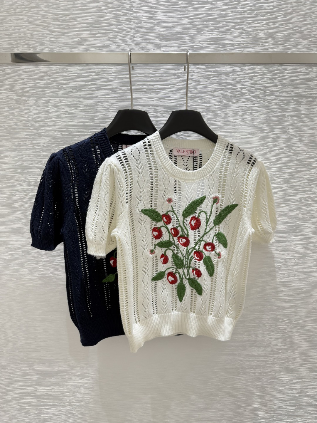 NO:425393,VA Home Summer New Style Round Neck Knitted Cherry Tree Short Sleeve Color White Royal Blue Size 36.38.40, T-shirt,alexander wang19860909VA家 夏季新款 圆领针织樱桃树短袖 颜色白色 宝蓝色 尺码36.38.40,,T-shirt,alexander wang,Women's clothing