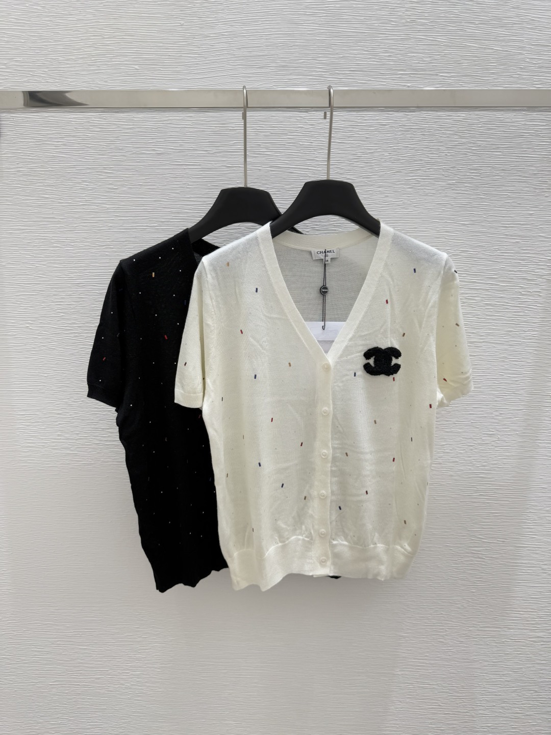 NO:425485,CH Home Summer New Style Knitted Cardigan Short Sleeve Color White Black Size 36.38.40, T-shirt,alexander wang19860909CH家 夏季新款 烫钻针织开衫短袖 颜色白色 黑色 尺码36.38.40,,T-shirt,alexander wang,Women's clothing