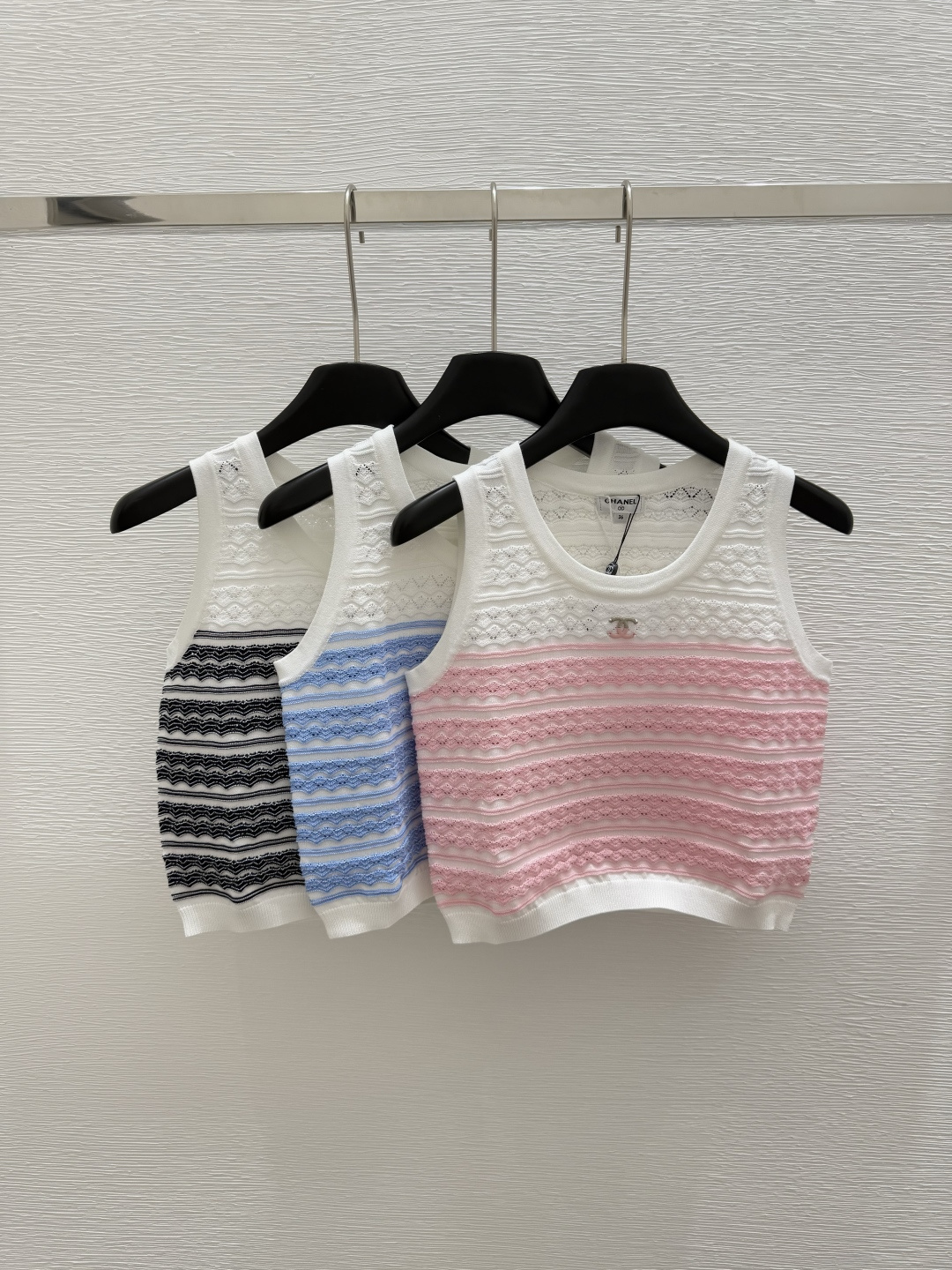 NO:425490,CH Home Summer New Style Round Neck Corrugated Knitted Vest Color Black Pink Blue Size 36.38.40, Alexander Wang19860909CH家 夏季新款 圆领波纹针织背心 颜色黑色 粉色 蓝色 尺码36.38.40,,alexander wang,Women's clothing