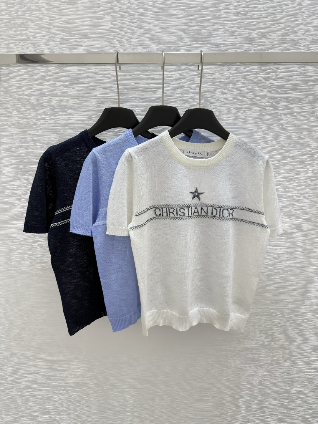 NO:425506,D Home Summer New Style Round Neck Knitted Alphabet Short Sleeve Color White Blue Royal Blue Size 36.38.40, Dior, T-shirt, alexander wang19860909D家 夏季新款 圆领针织字母短袖 颜色白色 蓝色 宝蓝色 尺码36.38.40,,dior,T-shirt,alexander wang,Women's clothing