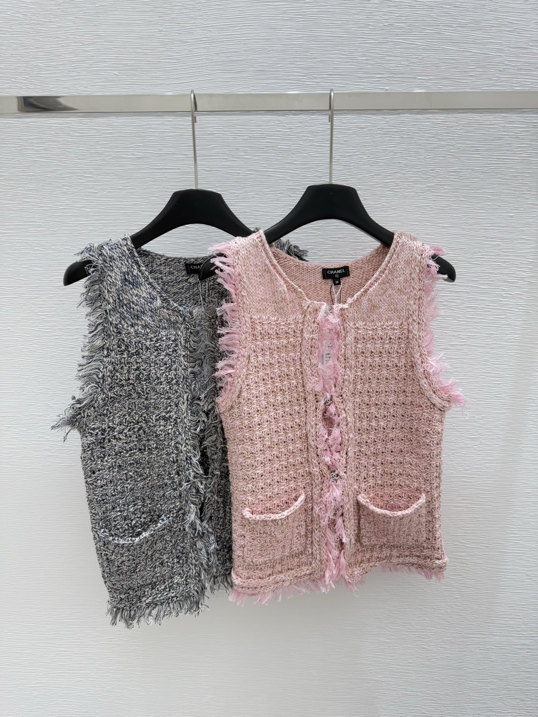 NO:419224,CH Home Summer New Style Round Neck Knitted Wool Vest Color Pink Gray Size 36.38.40,,alexander wang19860909CH家 夏季新款 圆领针织毛须背心 颜色粉色 灰色 尺码36.38.40,,alexander wang,Women's clothing