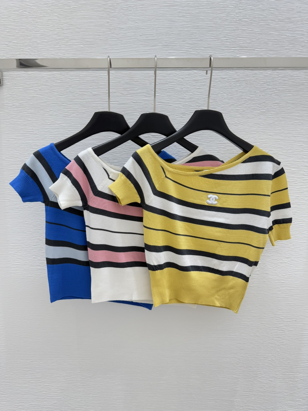 NO:419208,CH Home Summer New Style Slant Knitted Striped Short Sleeve Color Pink Yellow Blue Size 36.38.40, T-shirt,alexander wang19860909CH家 夏季新款 斜肩针织条纹短袖 颜色粉色 黄色 蓝色 尺码36.38.40,,T-shirt,alexander wang,Women's clothing