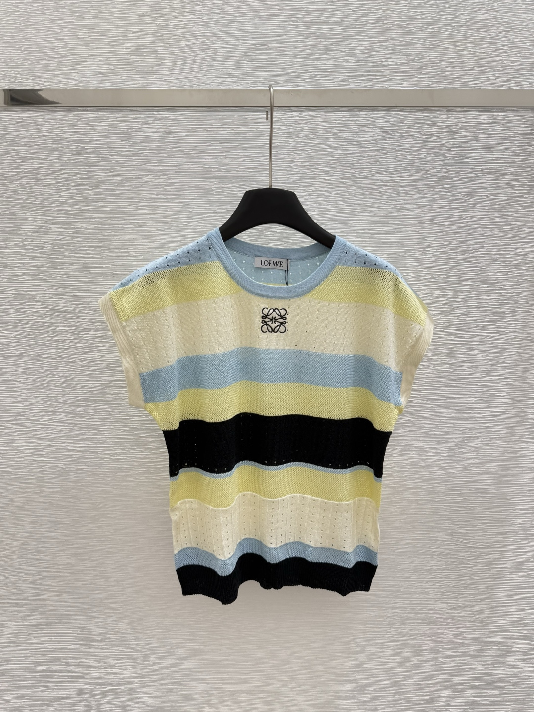 NO:422937,LO Home Summer New Style Round Neck Knitted Striped Vest Color White Size 36.38.40, Alexander Wang19860909LO家 夏季新款 圆领针织条纹背心 颜色白色 尺码36.38.40,,alexander wang,Women's clothing