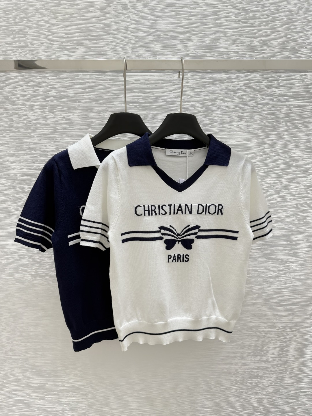 NO:417940,D Home New Summer Lapel Butterfly Knitted Short Sleeve Color White Blue Size 36.38.40, Dior, T-shirt, alexander wang19860909D家 夏季新款 翻领蝴蝶针织短袖 颜色白色 蓝色 尺码36.38.40,,dior,T-shirt,alexander wang,Women's clothing